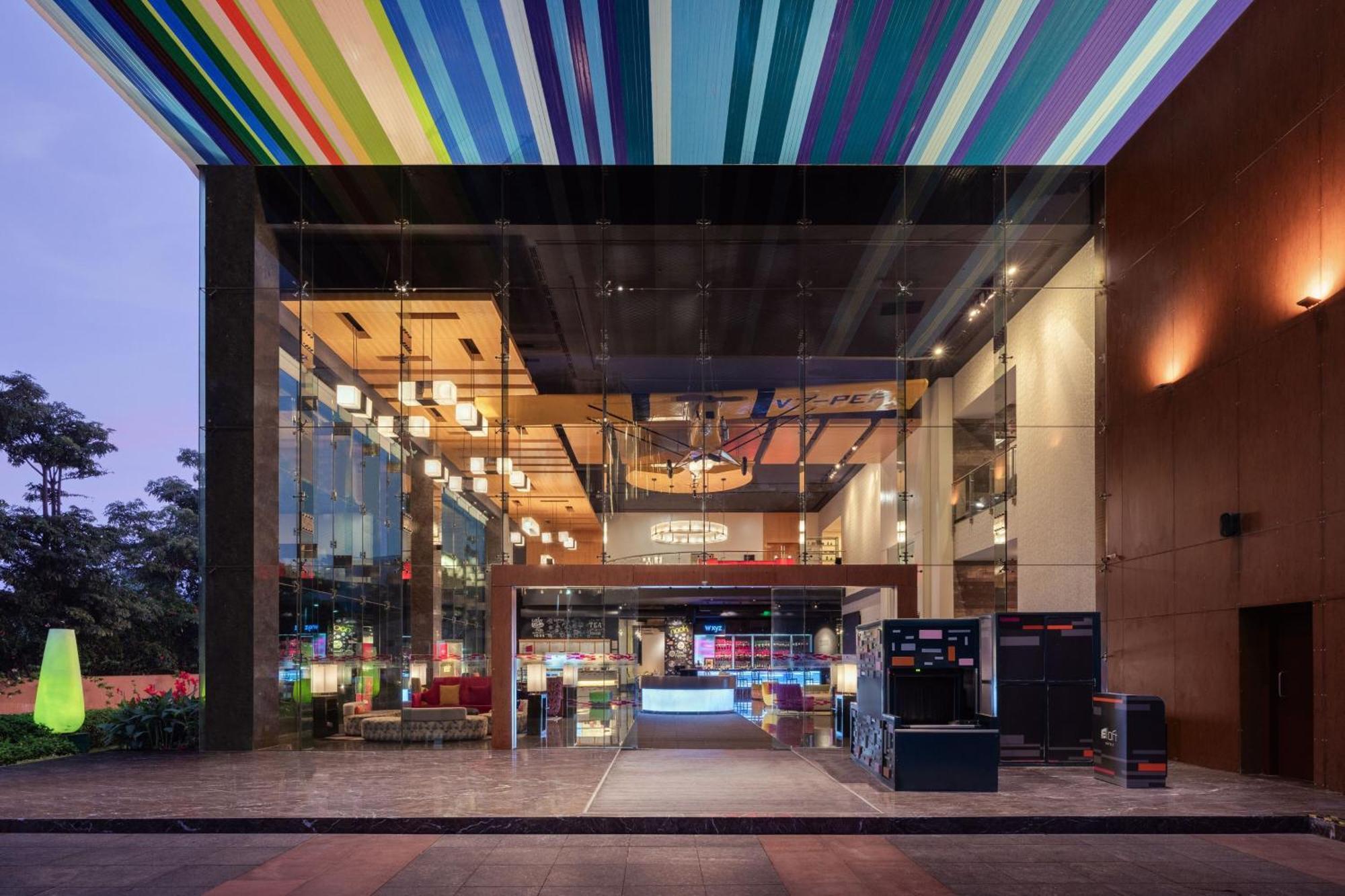 Aloft Bengaluru Outer Ring Road Hotel Buitenkant foto