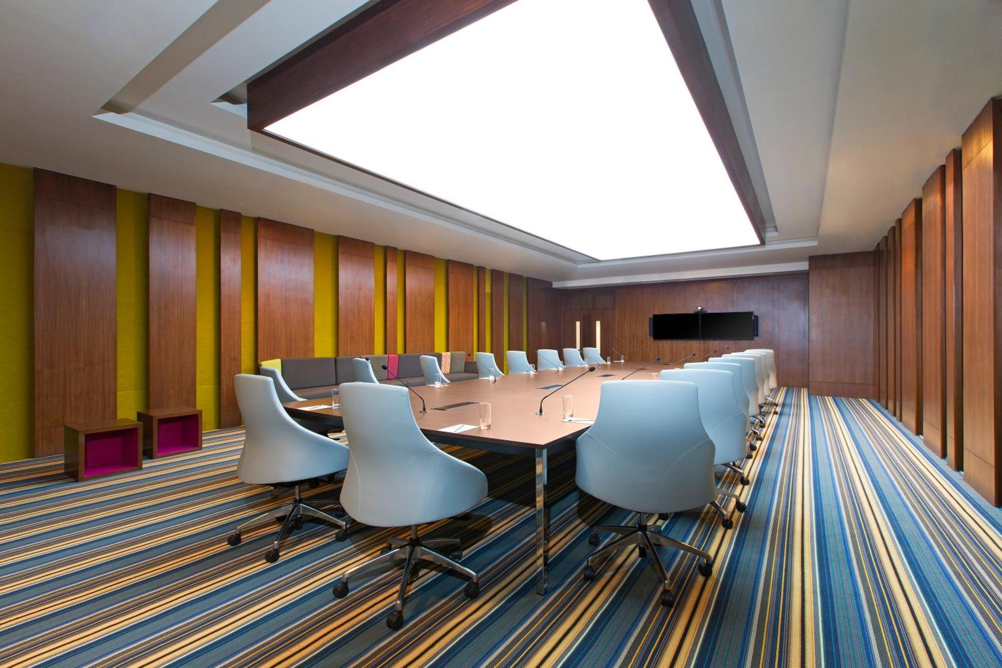 Aloft Bengaluru Outer Ring Road Hotel Buitenkant foto
