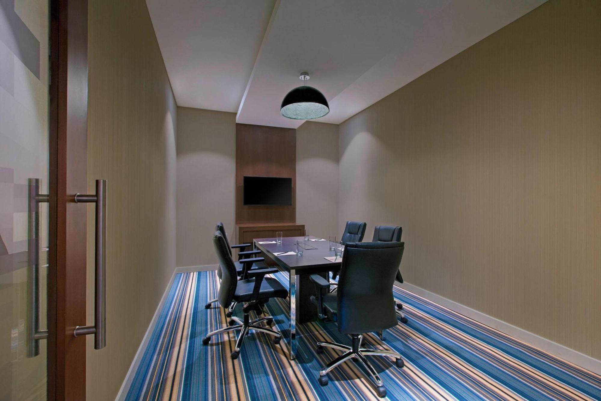 Aloft Bengaluru Outer Ring Road Hotel Buitenkant foto