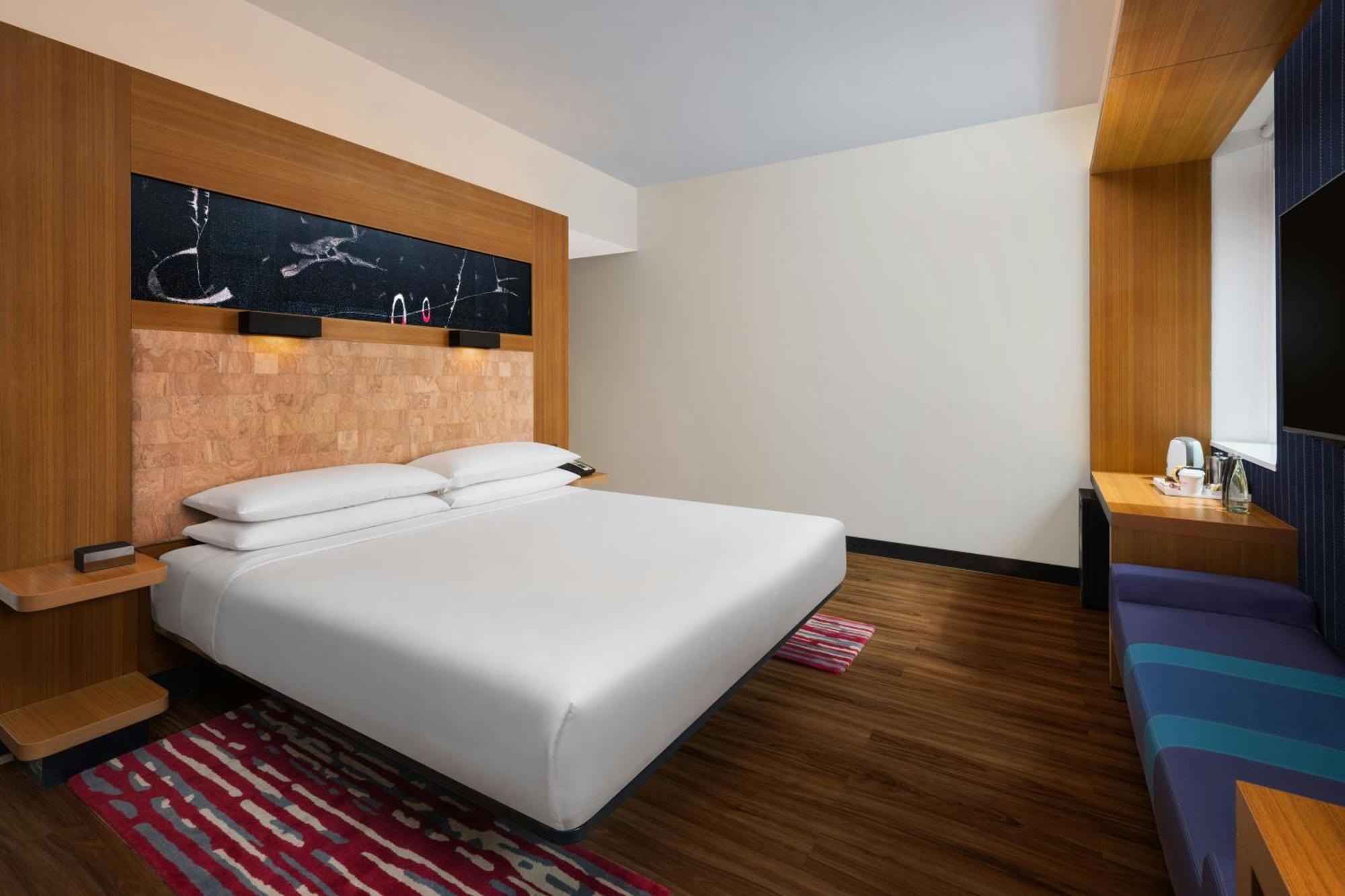 Aloft Bengaluru Outer Ring Road Hotel Buitenkant foto